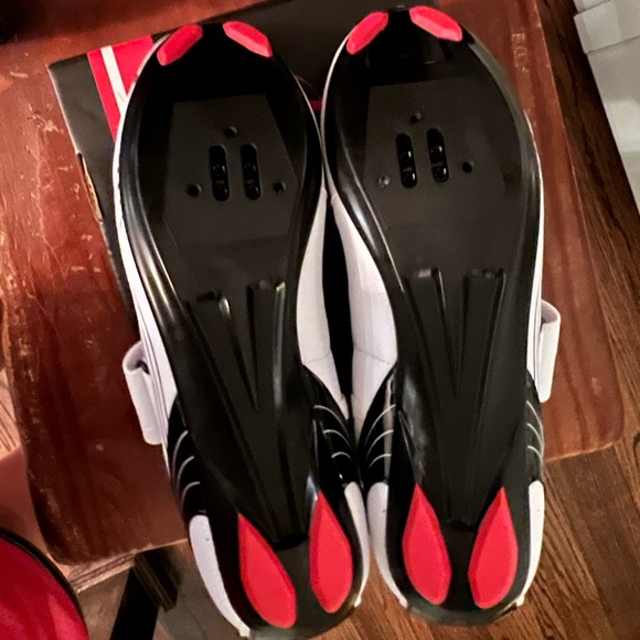 Men’s Cycling Shoes - Picture 6 of 7